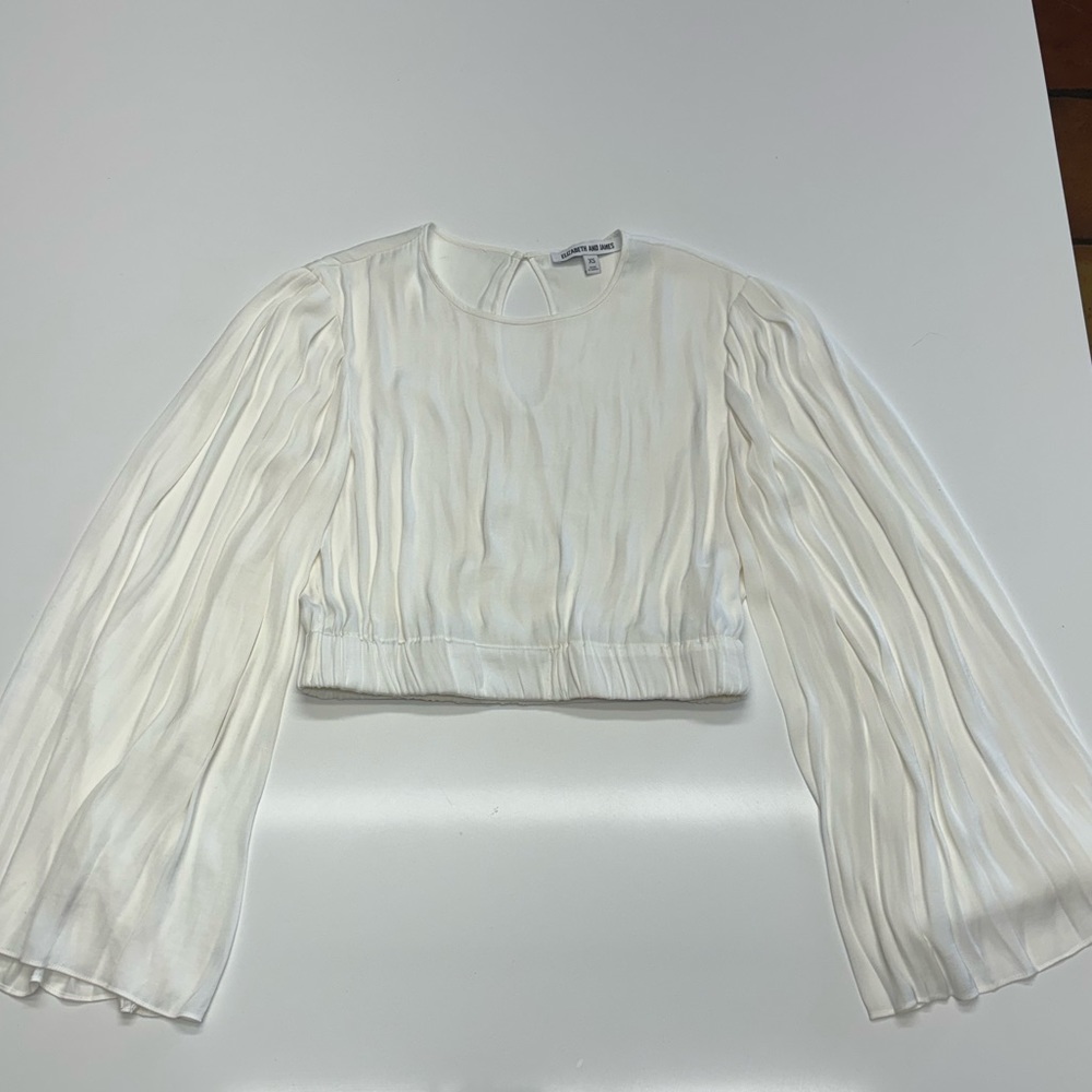 Elizabeth and James white long sleeve crop top XS